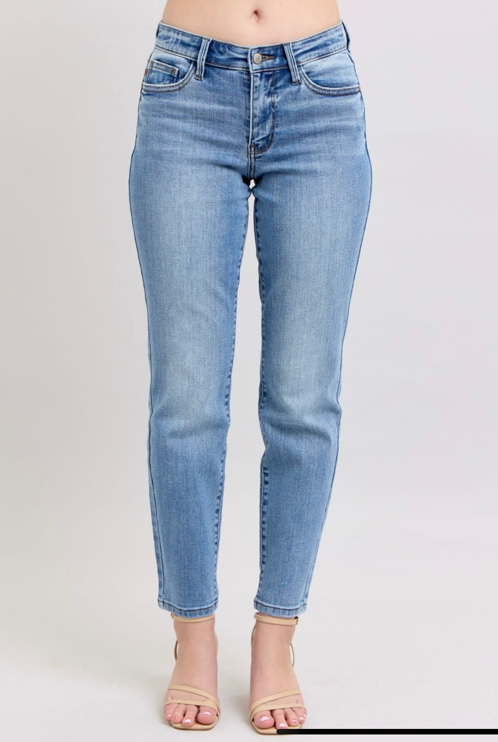 Judy Blue Vintage Mid Rise Slim Jeans