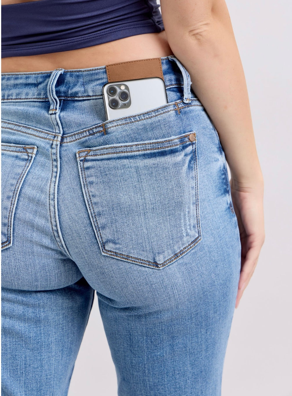 Judy Blue Vintage Mid Rise Slim Jeans