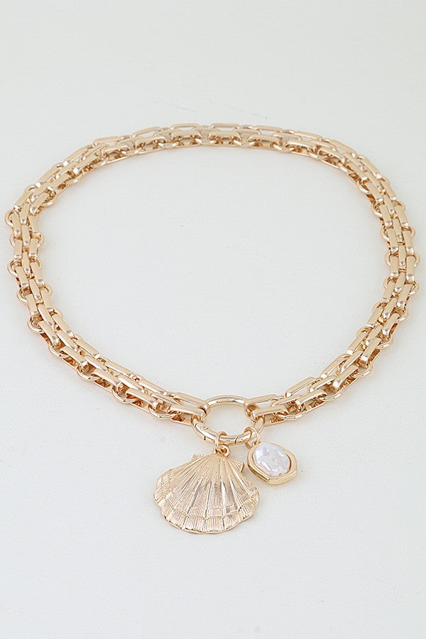 Polished Seashell & Pearl Pendant Chunky Chain Toggle Necklace in Gold