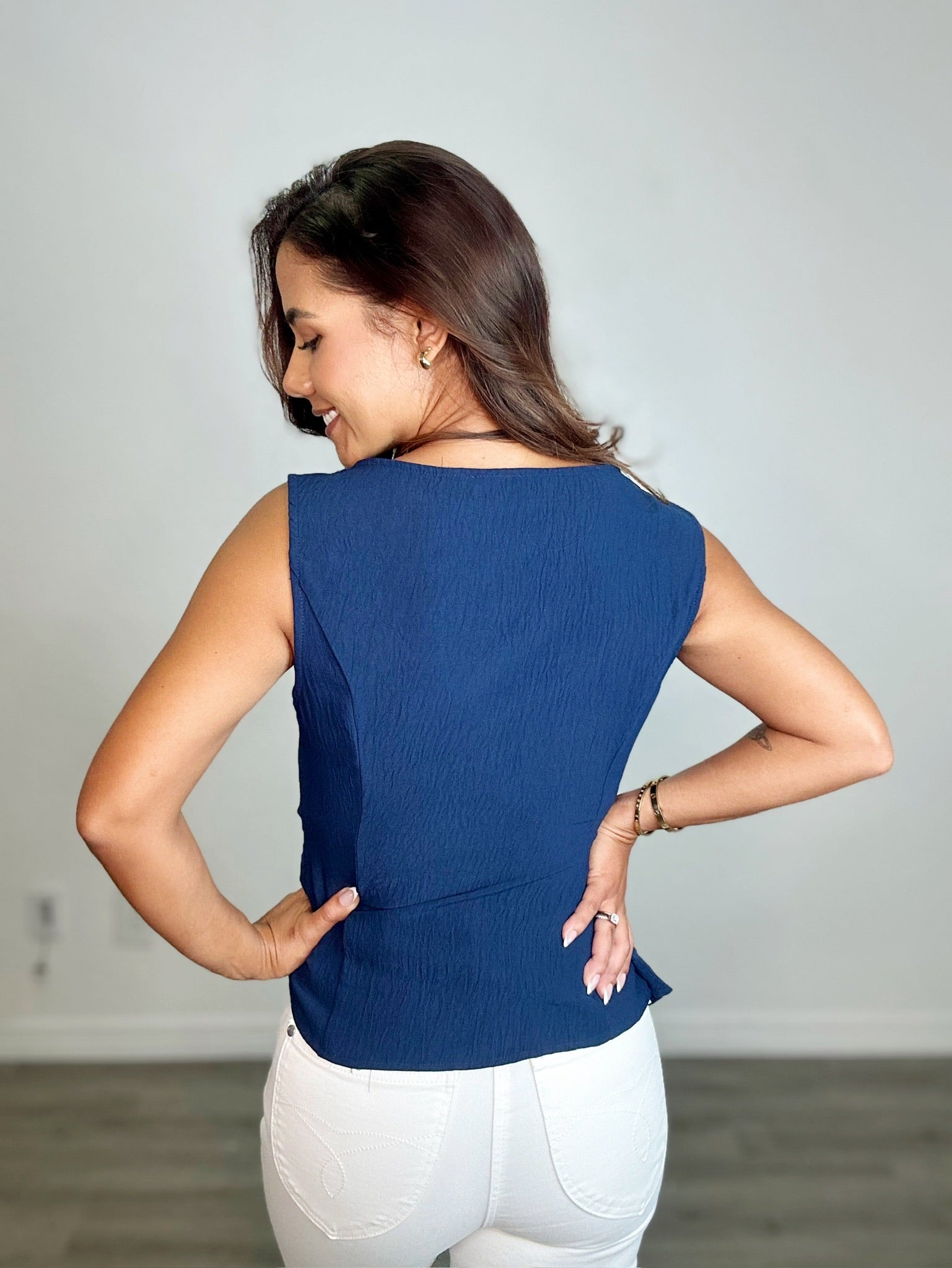 Sleeveless Waist Buckle Detail Top