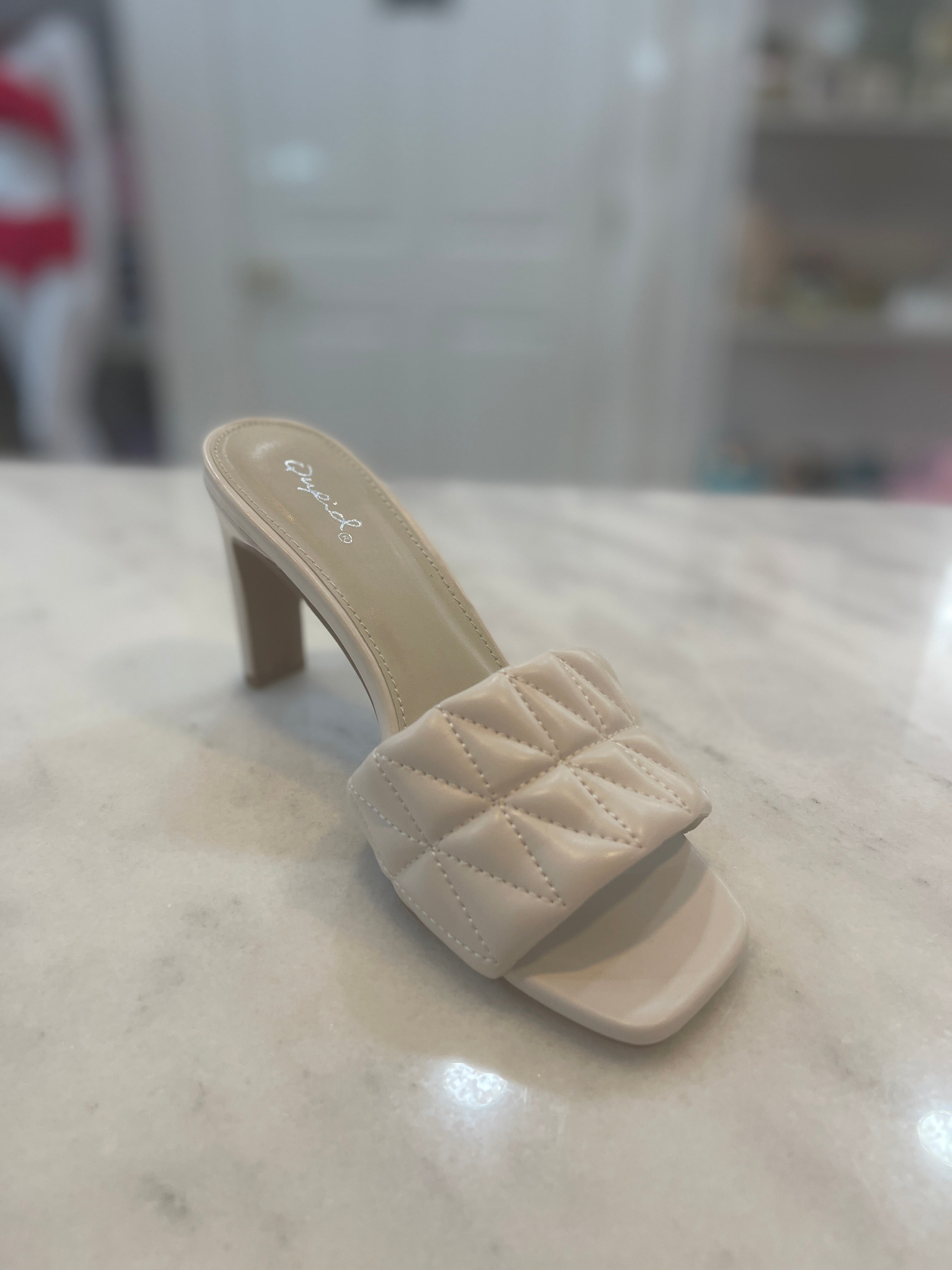 The Kaylee Slide Shoe