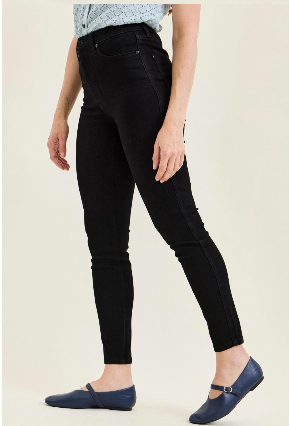 Judy Blue Skinny Black Jeans Tummy Control