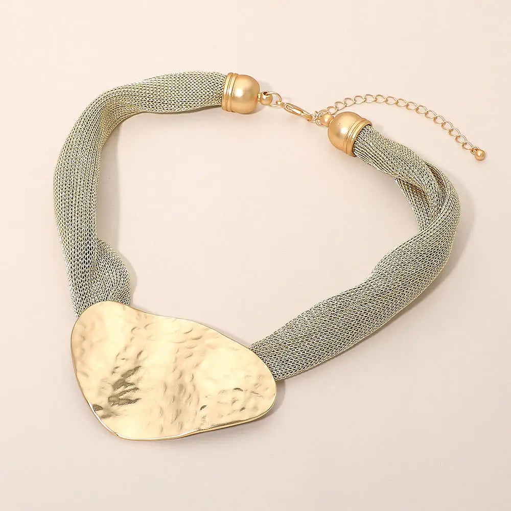 Mesh Collar Hammered Pendant Necklace