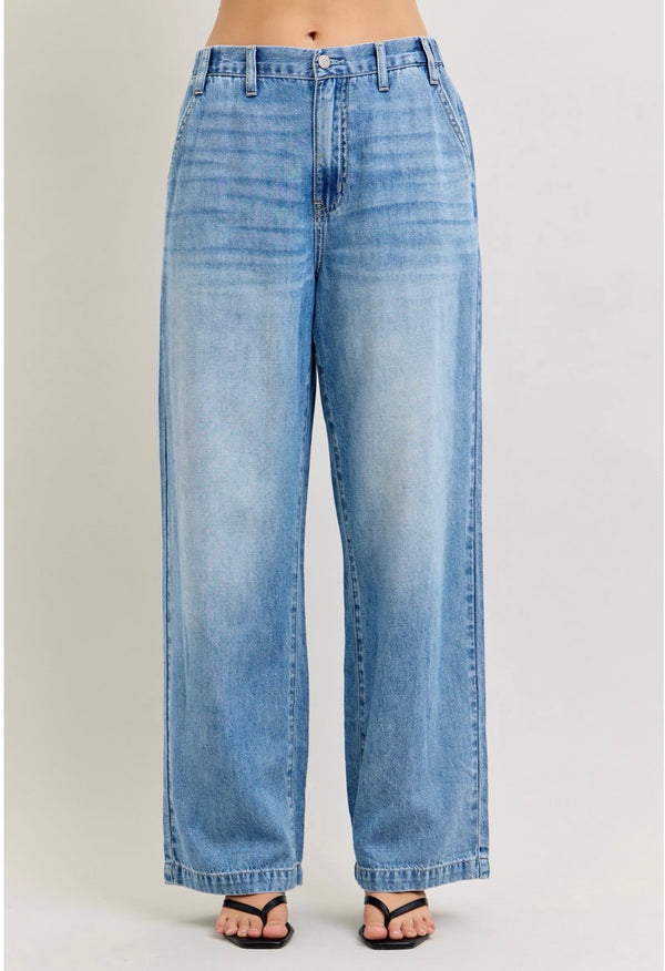 Judy Blue High Rise Featherweight Baggy Jeans