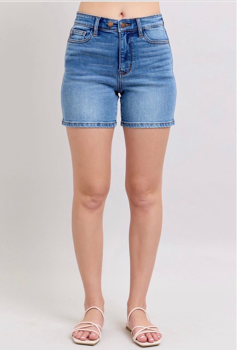 Judy Blue 2 Button Mid Length Dad Shorts