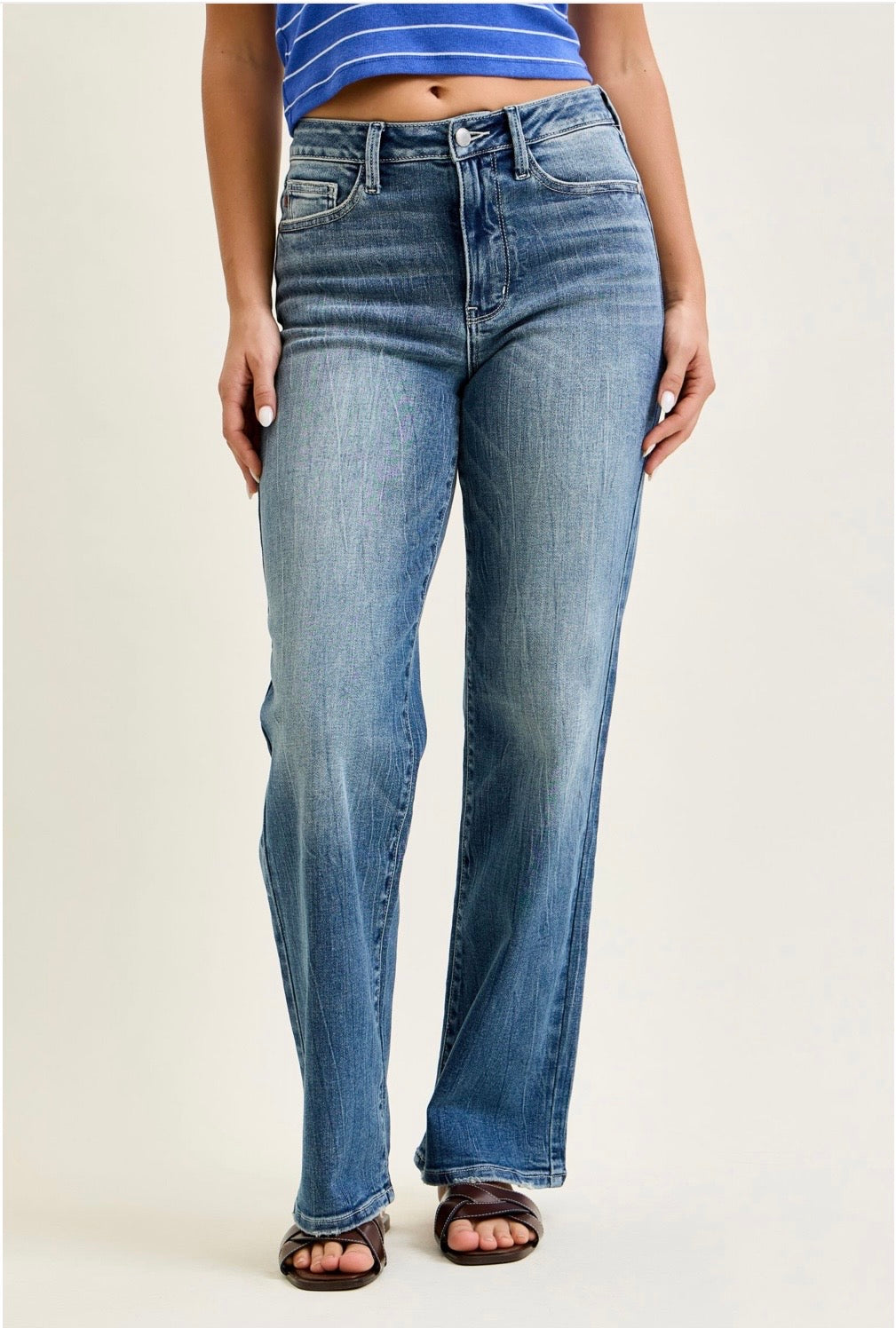 Judy Blue Mid Rise Straight Jeans